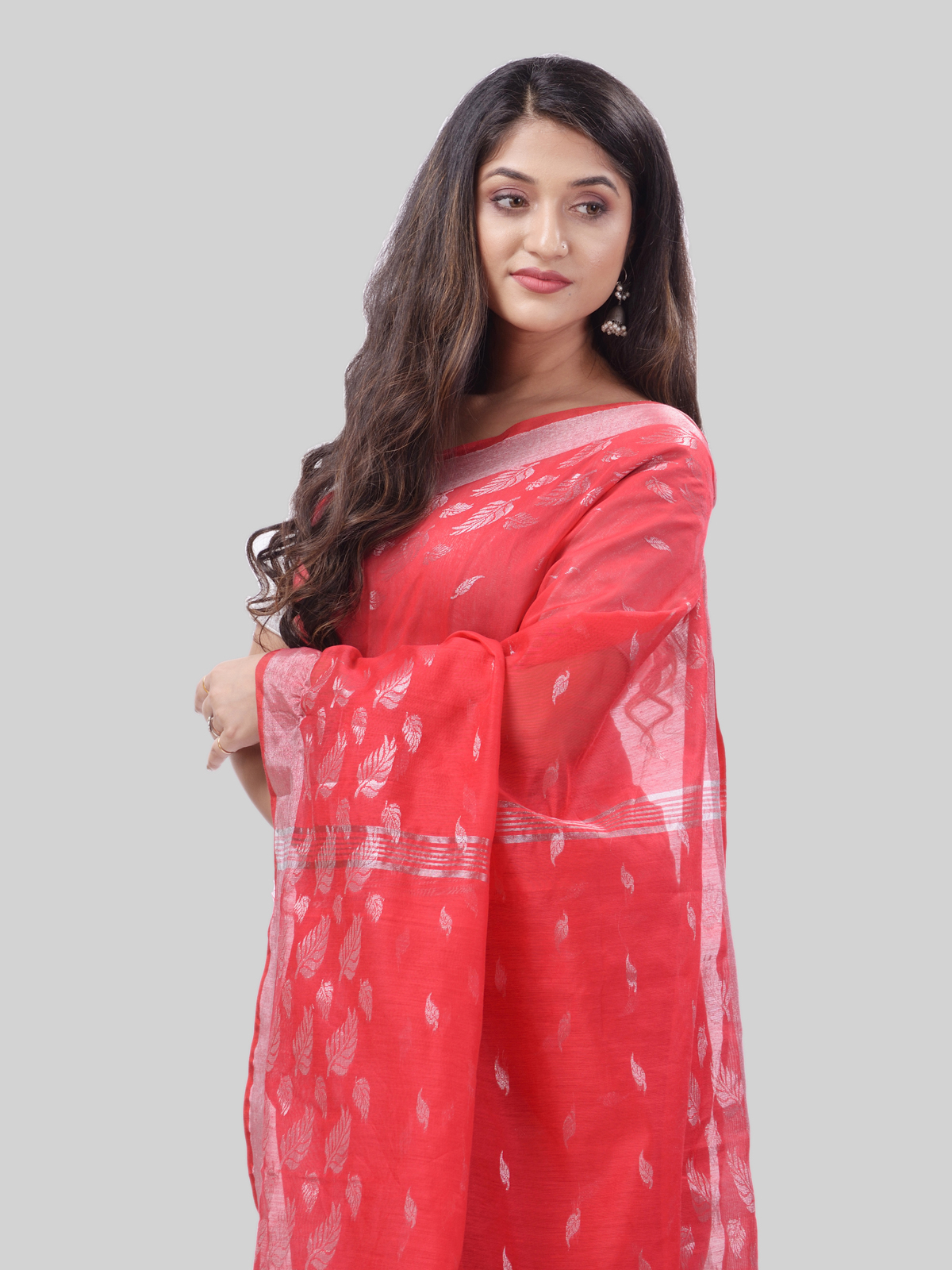 DESH BIDESH Women`s Tant Cotton Silk Handloom Cotton Saree Flowting Leaves Work With Blouse Piece(Red)